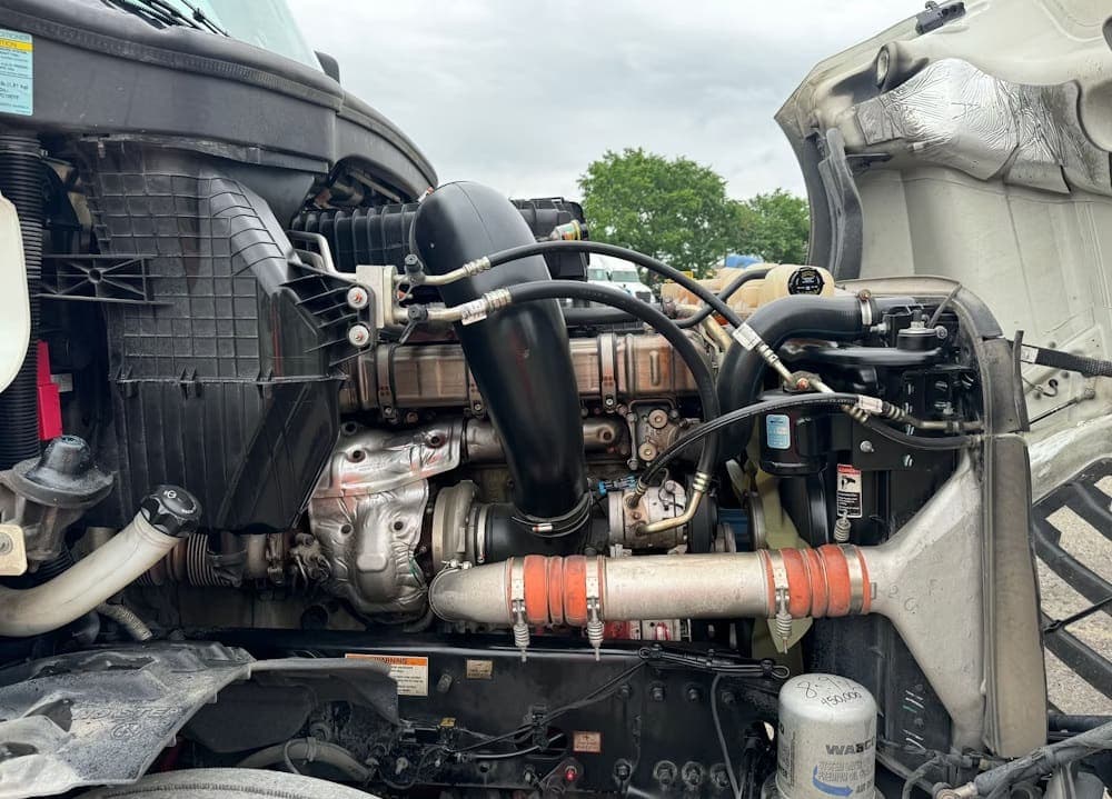 2020 Freightliner Cascadia TA Truck Tractor, view