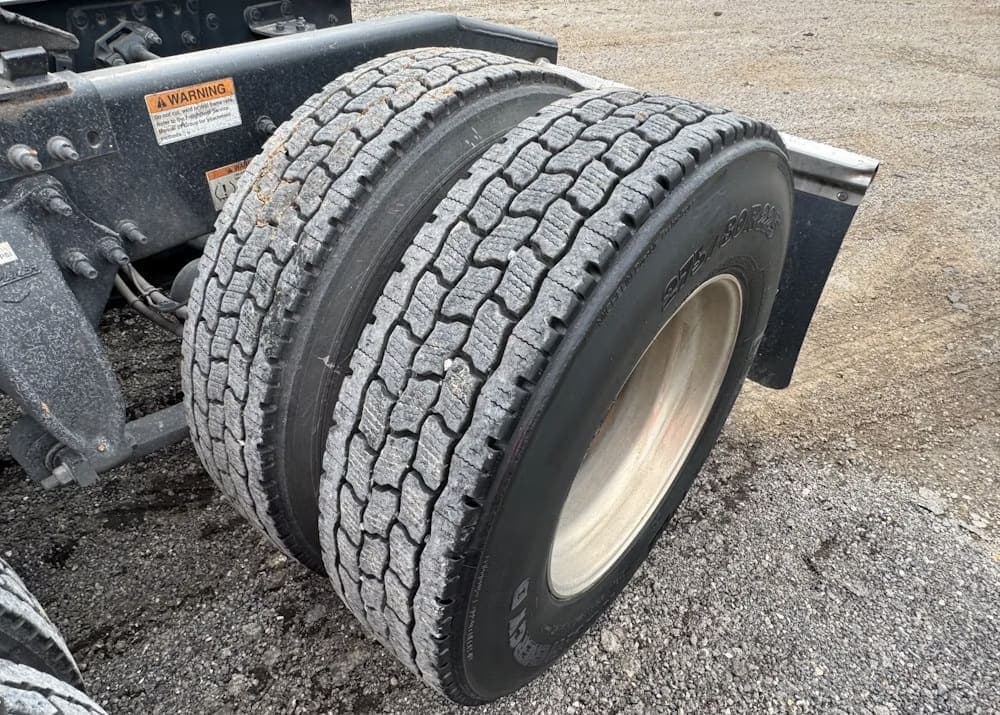2020 Freightliner Cascadia TA Truck Tractor, view