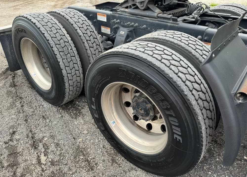 2020 Freightliner Cascadia TA Truck Tractor, view