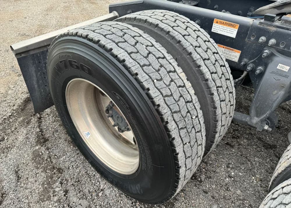 2020 Freightliner Cascadia TA Truck Tractor, view