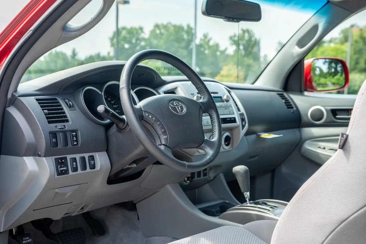 2010 Toyota Tacoma SR5 Access Cab V6, view