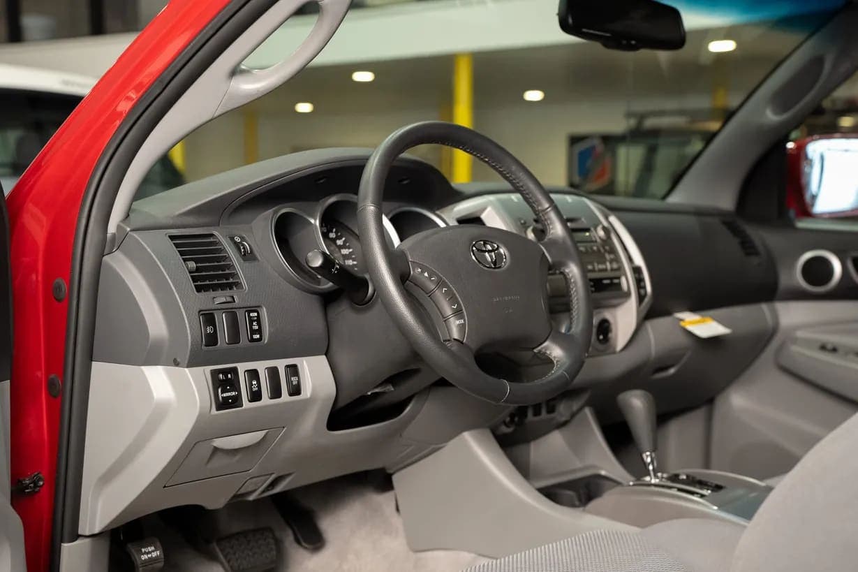 2010 Toyota Tacoma SR5 Access Cab V6, view