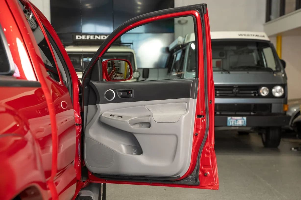 2010 Toyota Tacoma SR5 Access Cab V6, view