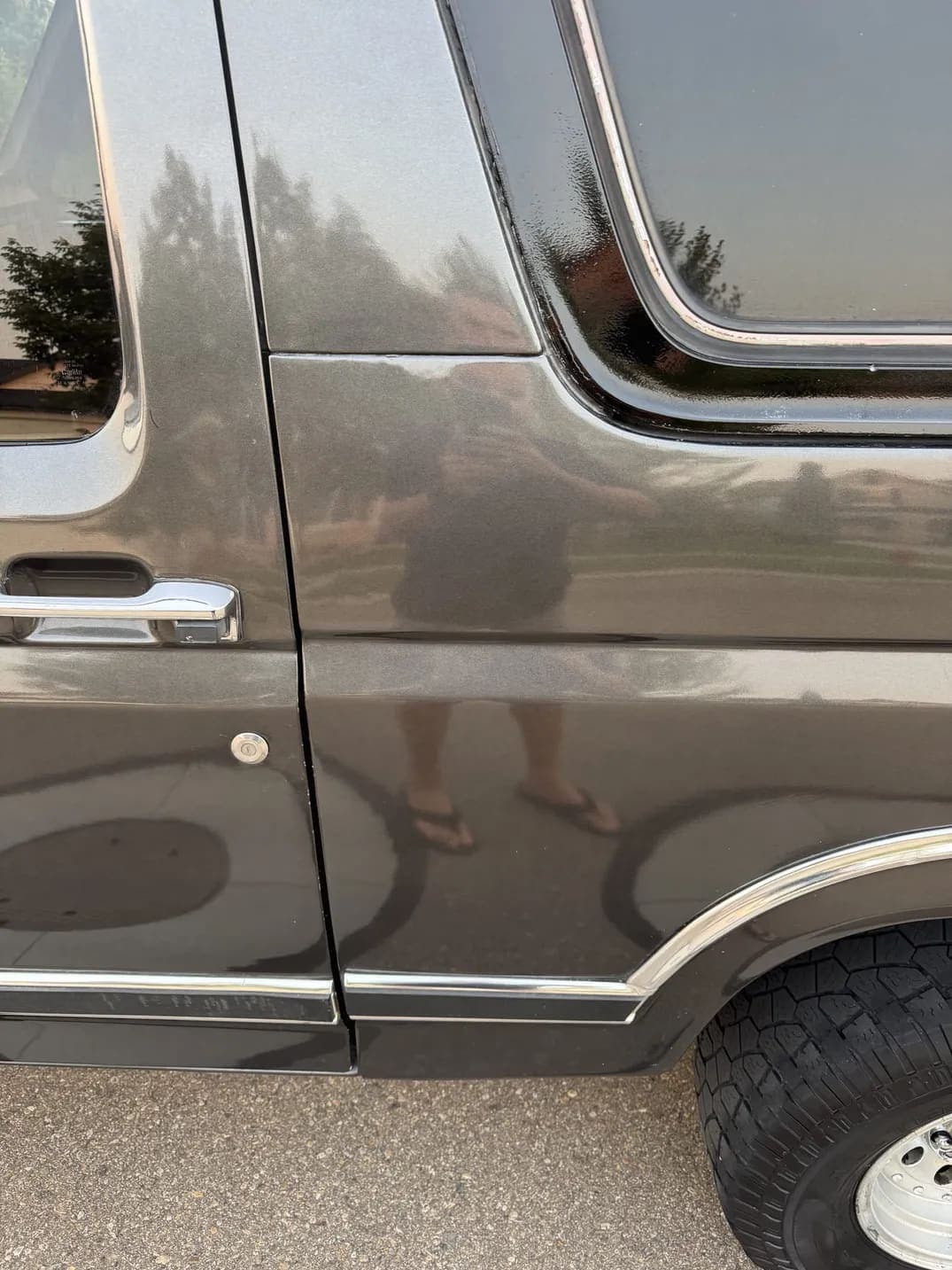 1986 Ford Bronco XLT, view
