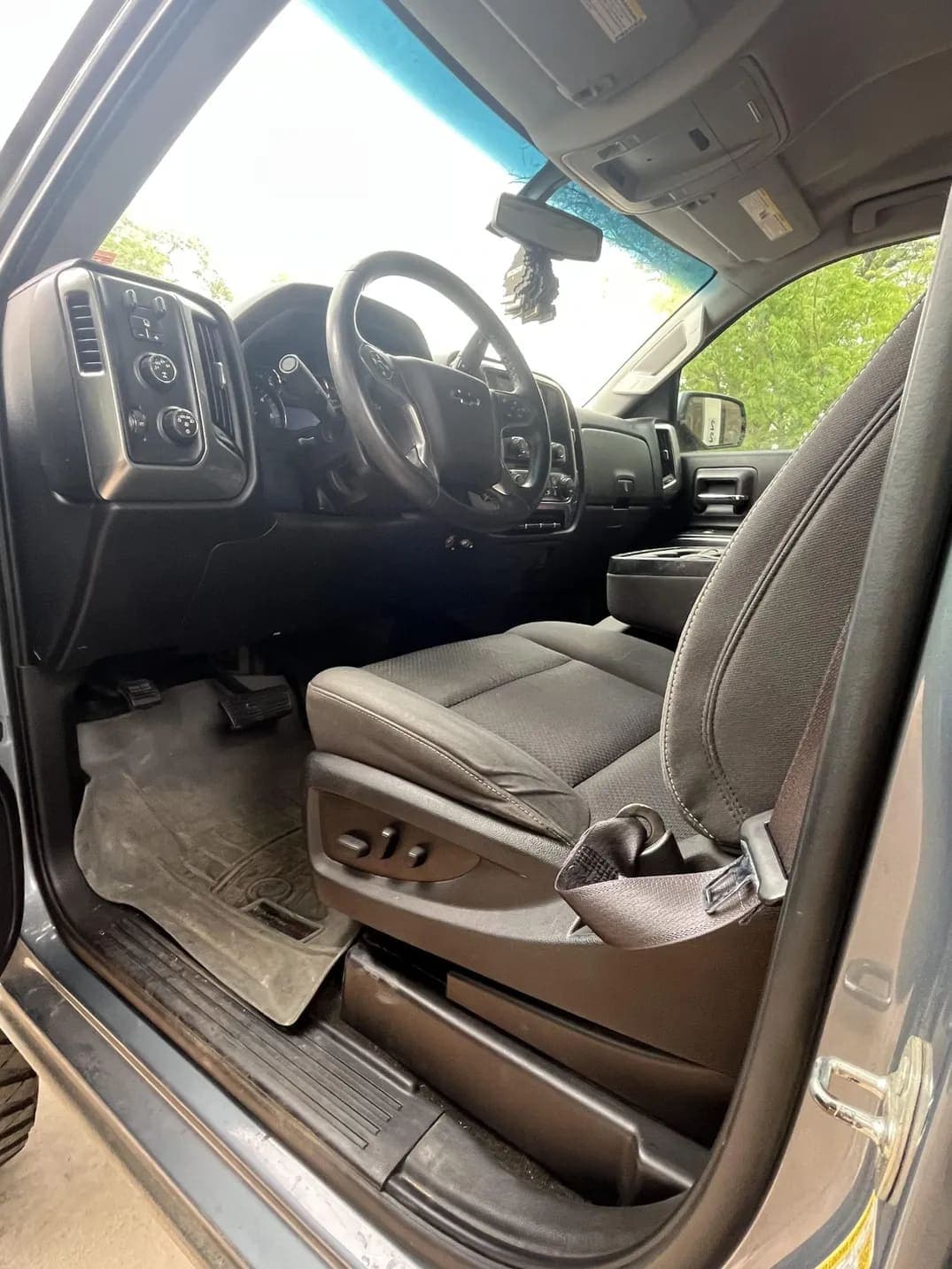 2016 Chevrolet Silverado 1500 LT Double Cab, view