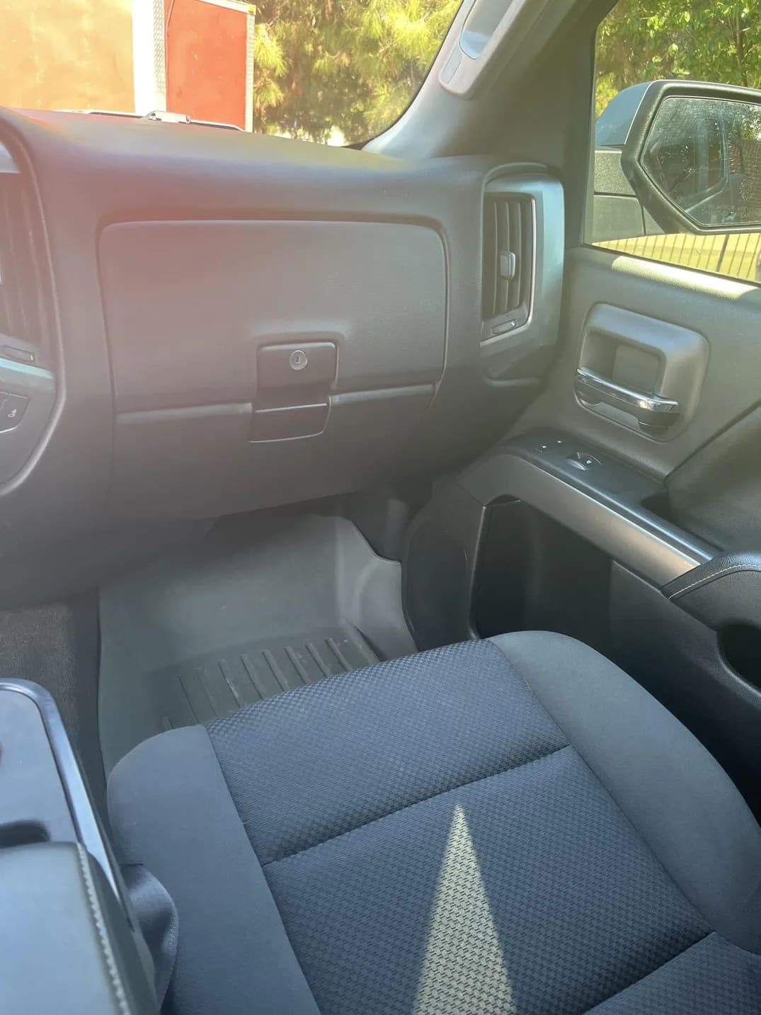 2016 Chevrolet Silverado 1500 LT Double Cab, view