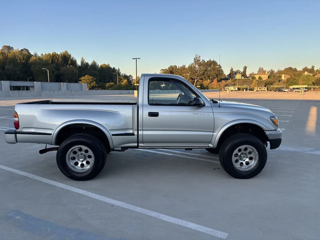 2003 Toyota Tacoma Stepside PreRunner SR5, view