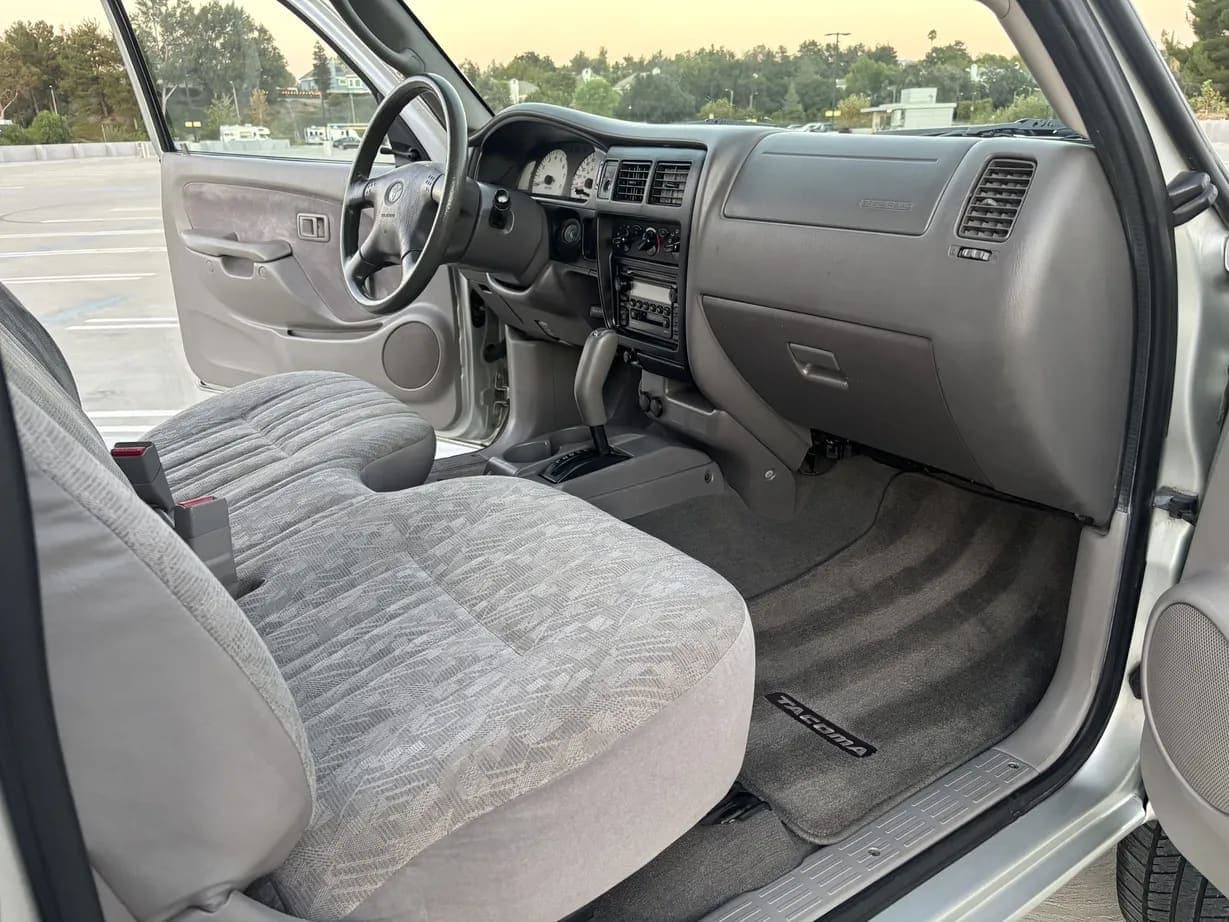 2003 Toyota Tacoma Stepside PreRunner SR5, view