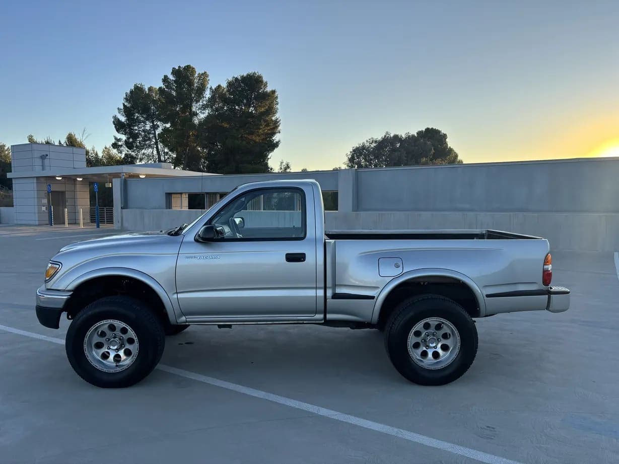 2003 Toyota Tacoma Stepside PreRunner SR5, view