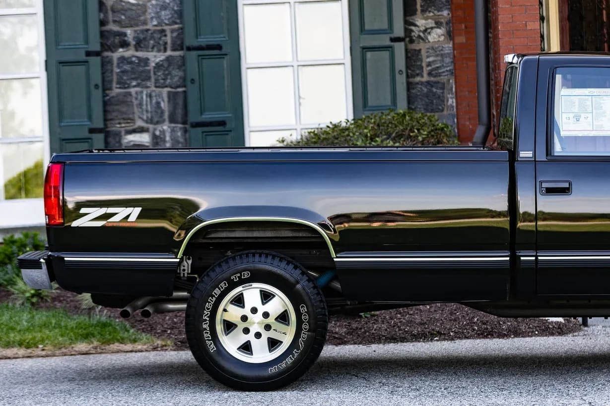 1989 Chevrolet K1500 Silverado Z71, view