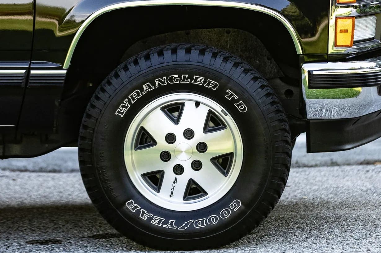 1989 Chevrolet K1500 Silverado Z71, view