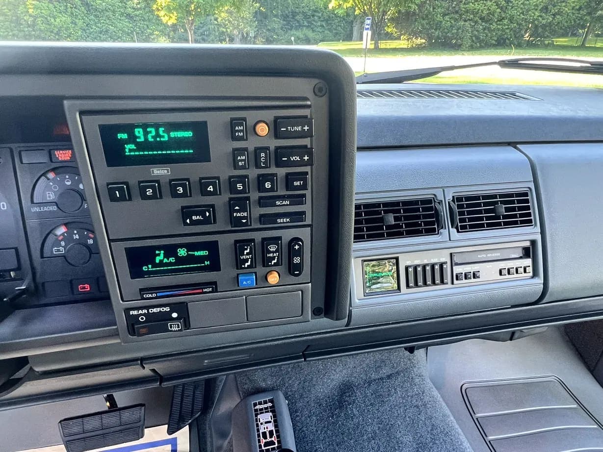 1989 Chevrolet K1500 Silverado Z71, view