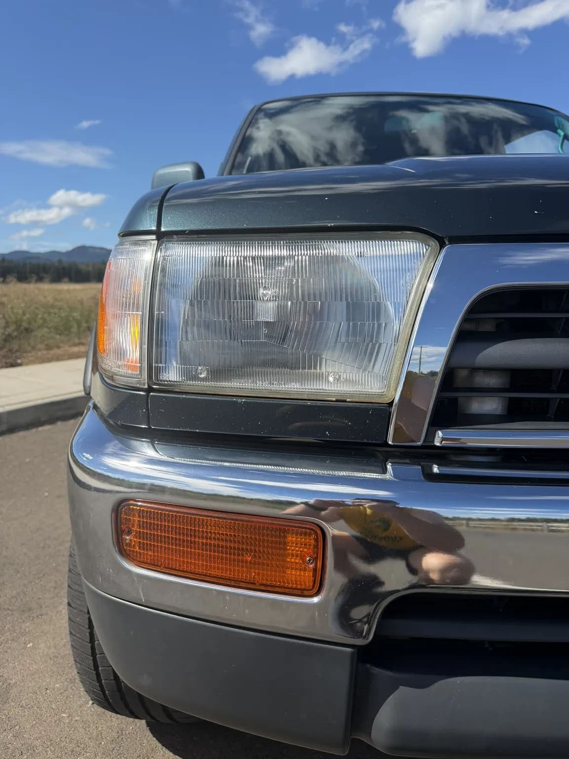 1996 Toyota 4Runner SR5, view