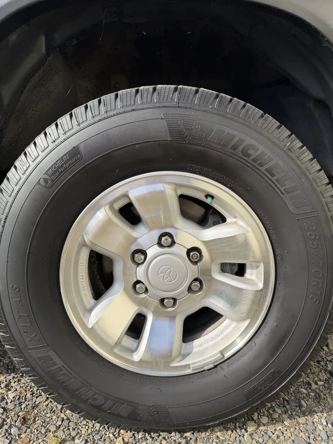 1996 Toyota 4Runner SR5, view