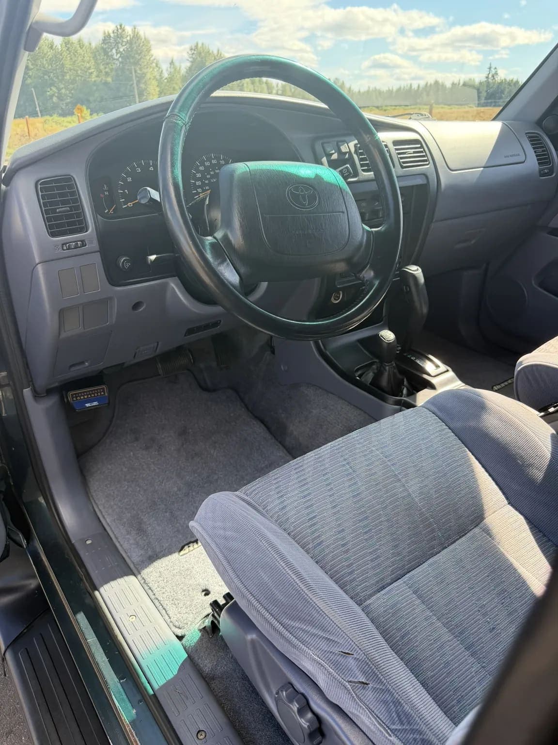 1996 Toyota 4Runner SR5, view