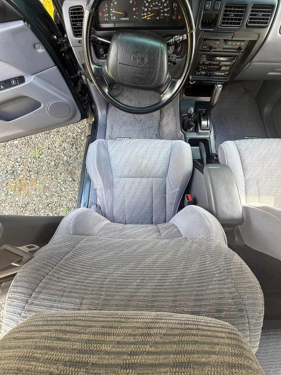 1996 Toyota 4Runner SR5, view