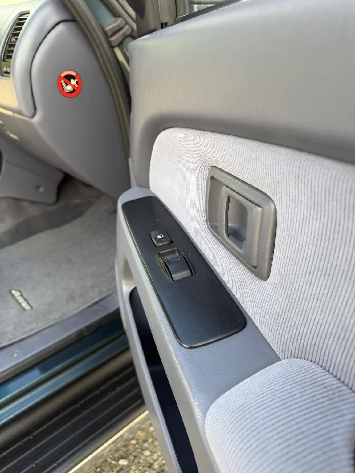 1996 Toyota 4Runner SR5, view