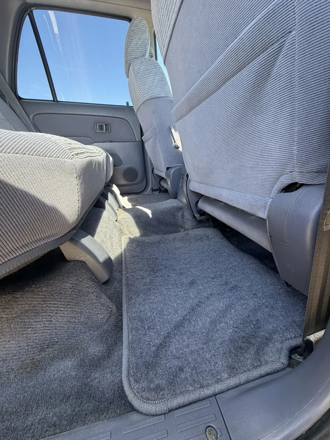1996 Toyota 4Runner SR5, view