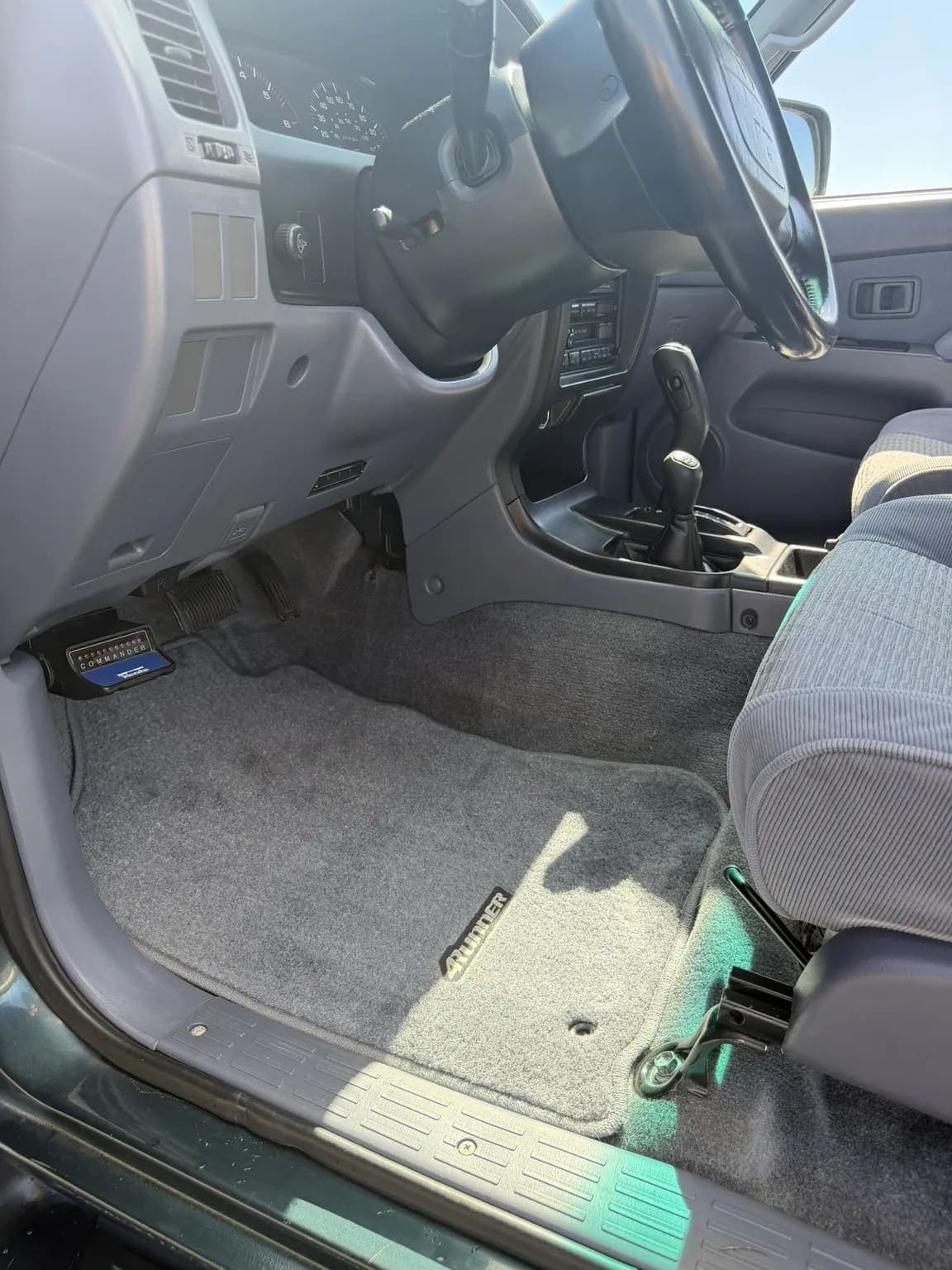 1996 Toyota 4Runner SR5, view