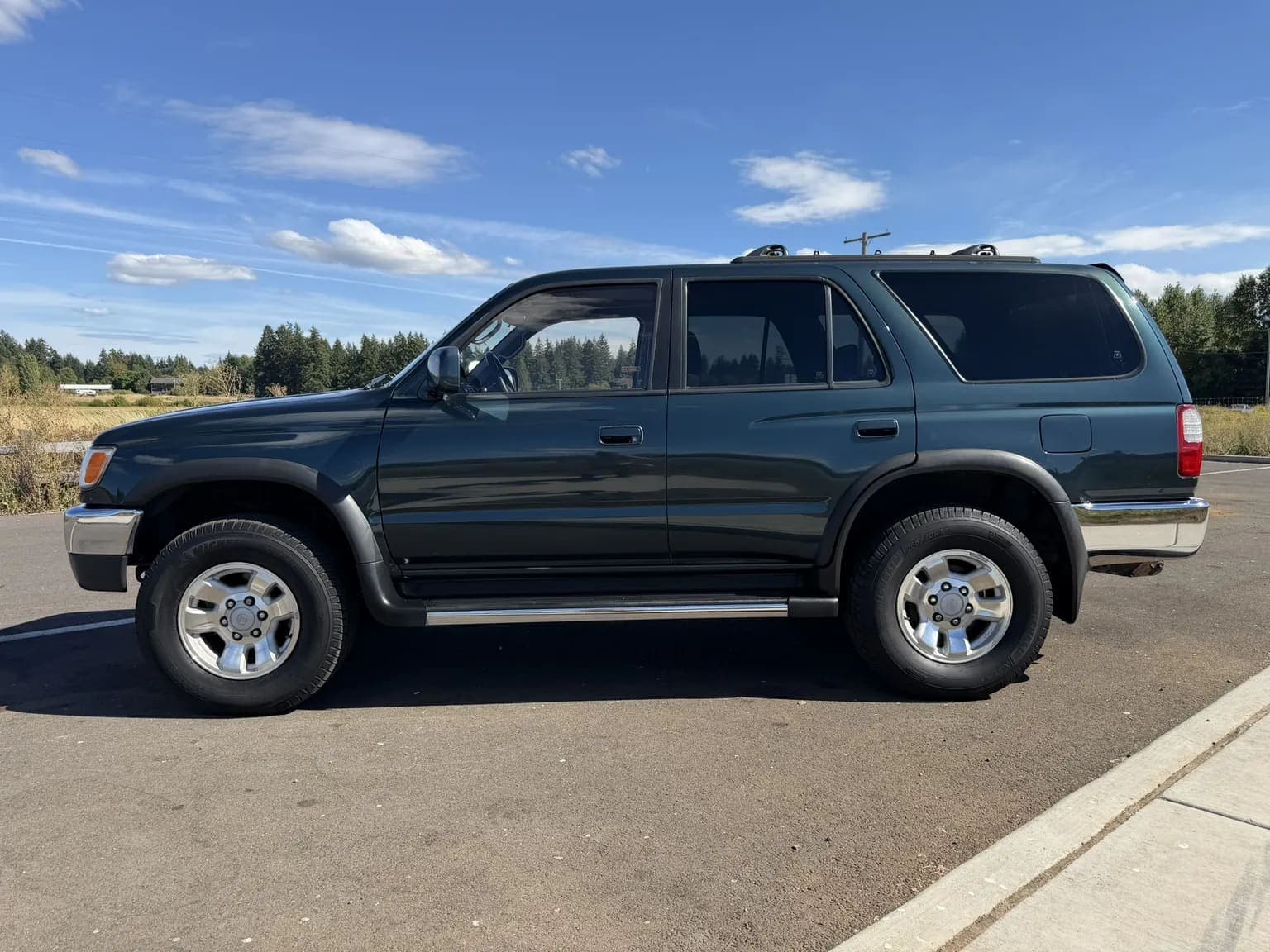 1996 Toyota 4Runner SR5, view