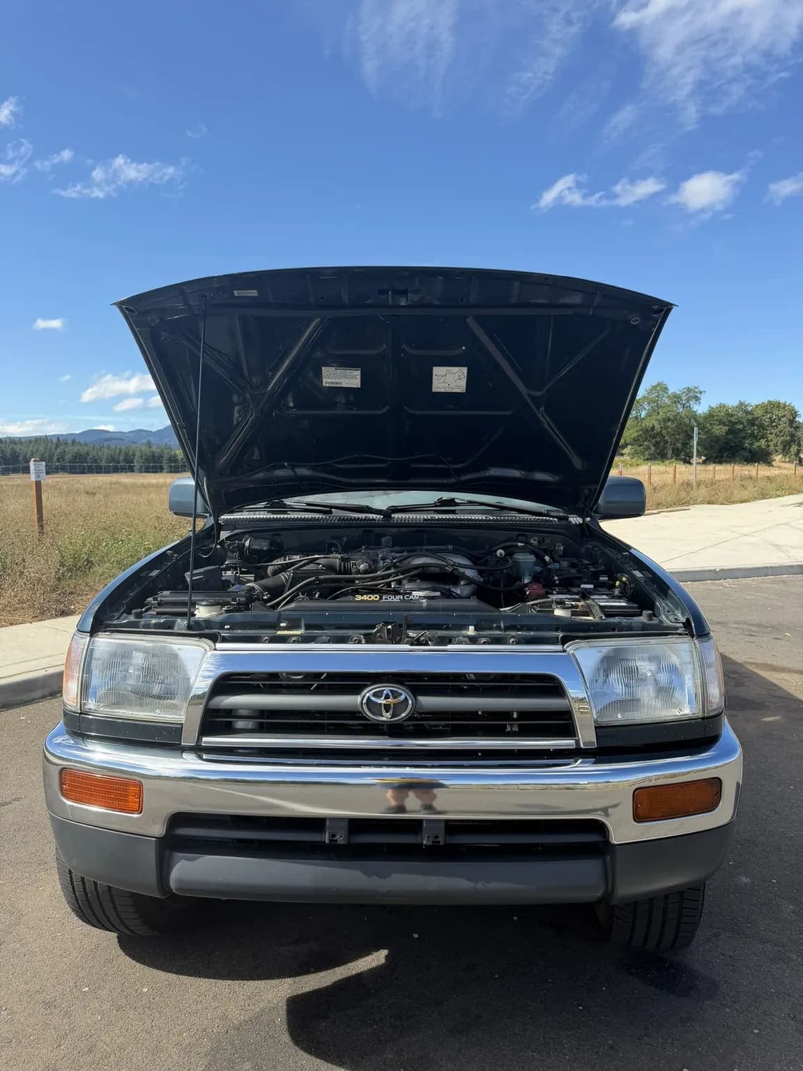 1996 Toyota 4Runner SR5, view