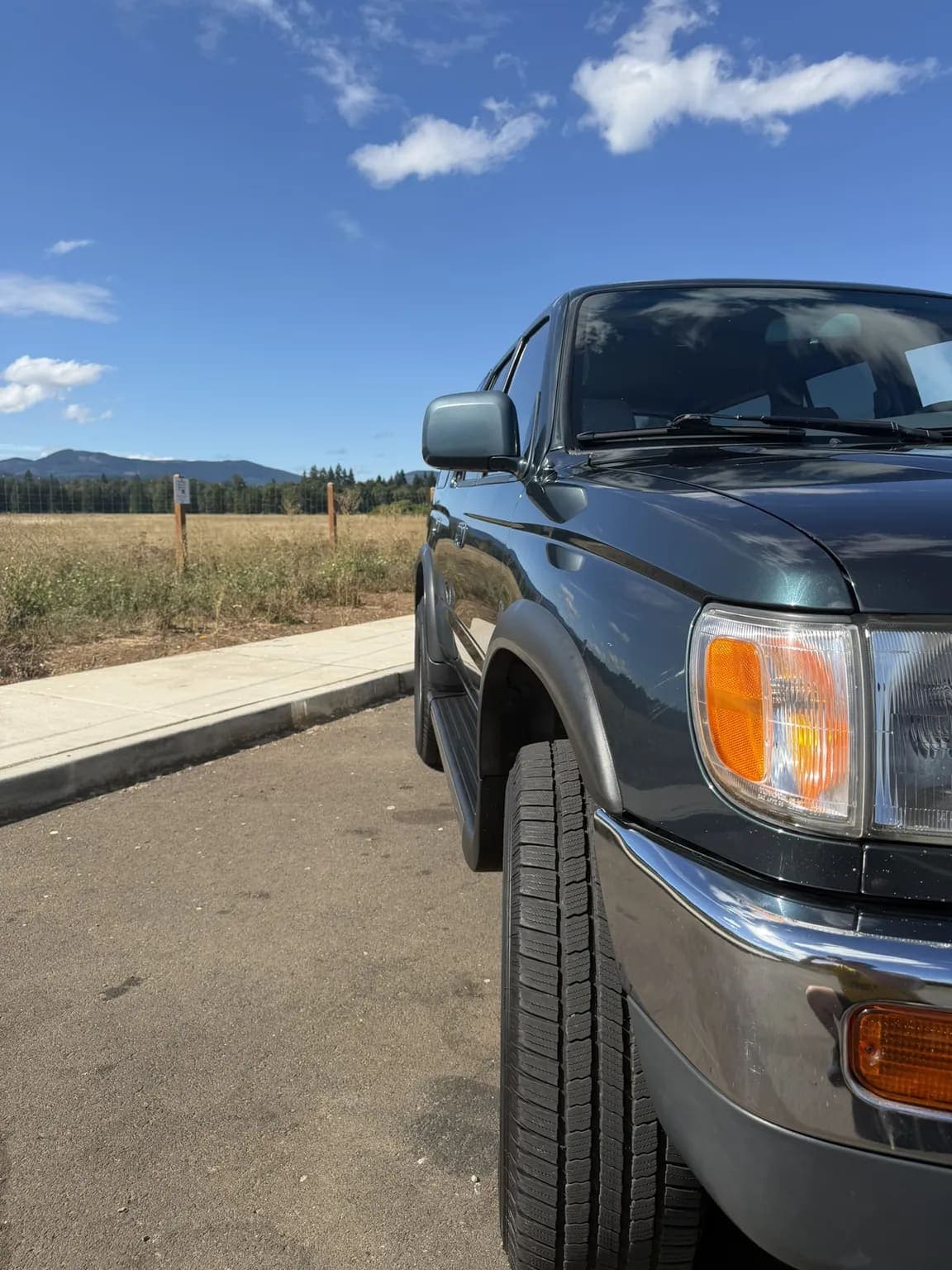 1996 Toyota 4Runner SR5, view