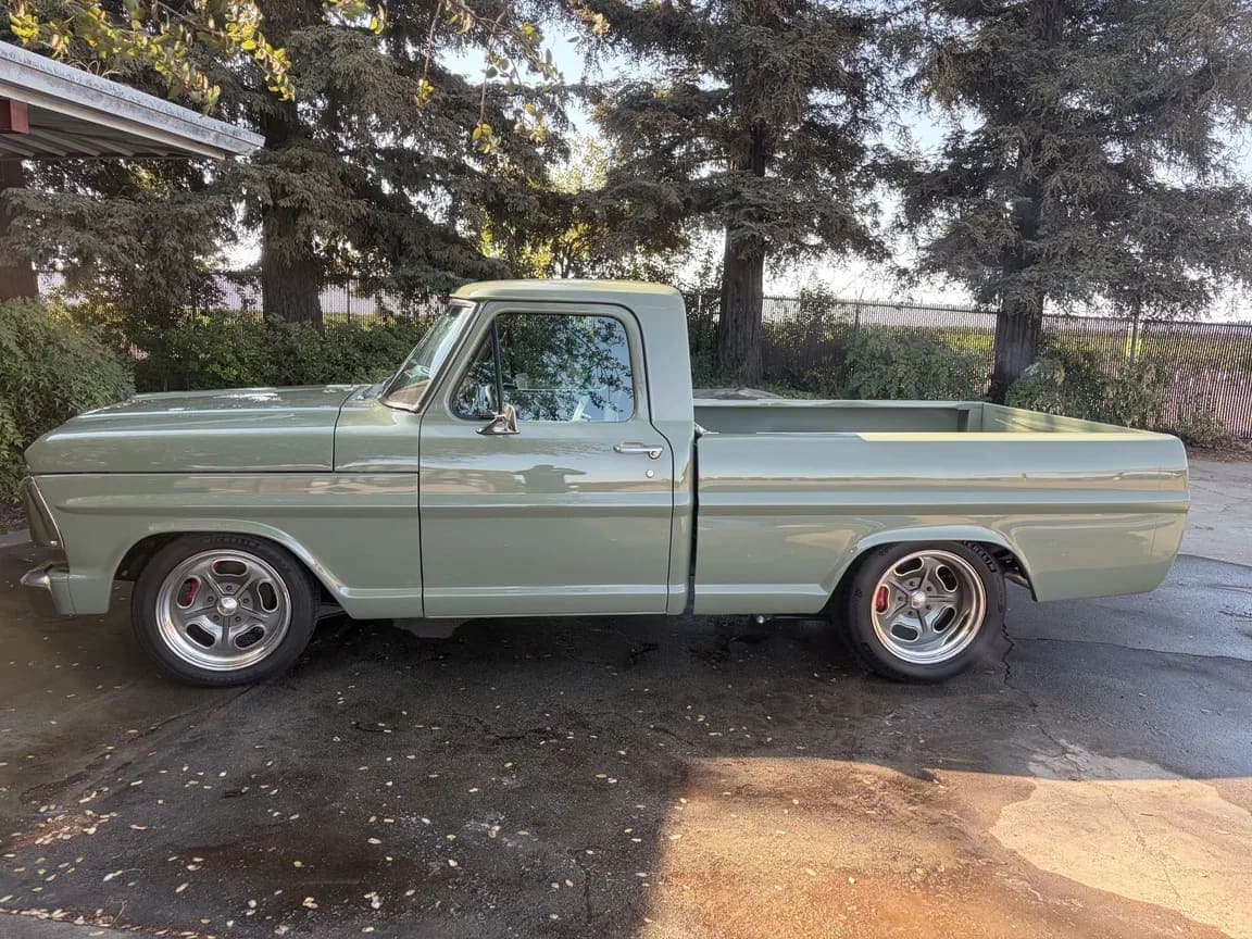 1971 Ford F-100 Custom, view