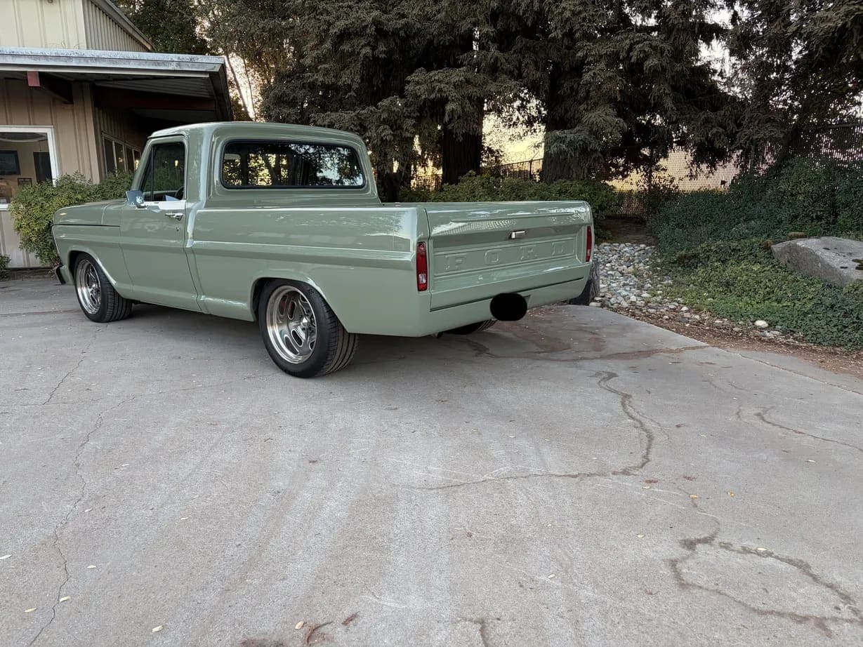 1971 Ford F-100 Custom, view