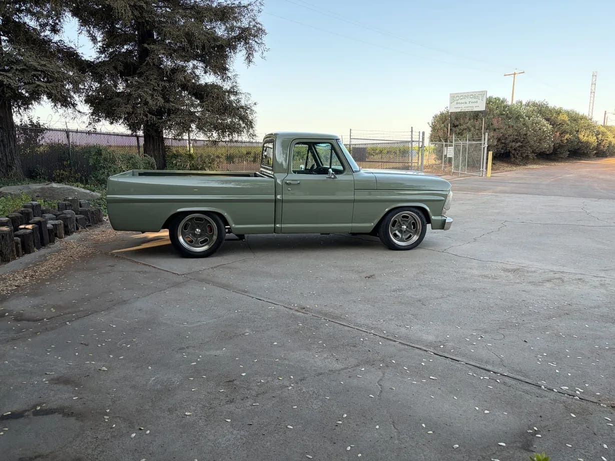 1971 Ford F-100 Custom, view