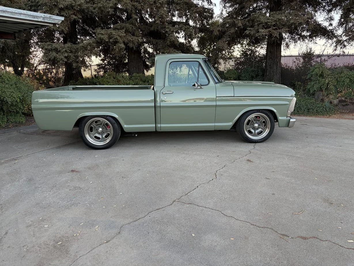 1971 Ford F-100 Custom, view
