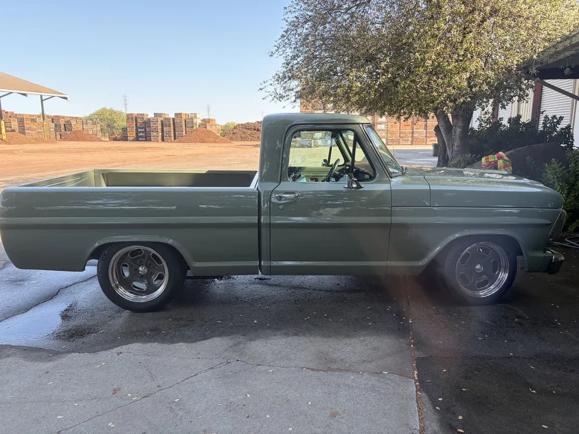 1971 Ford F-100 Custom, view