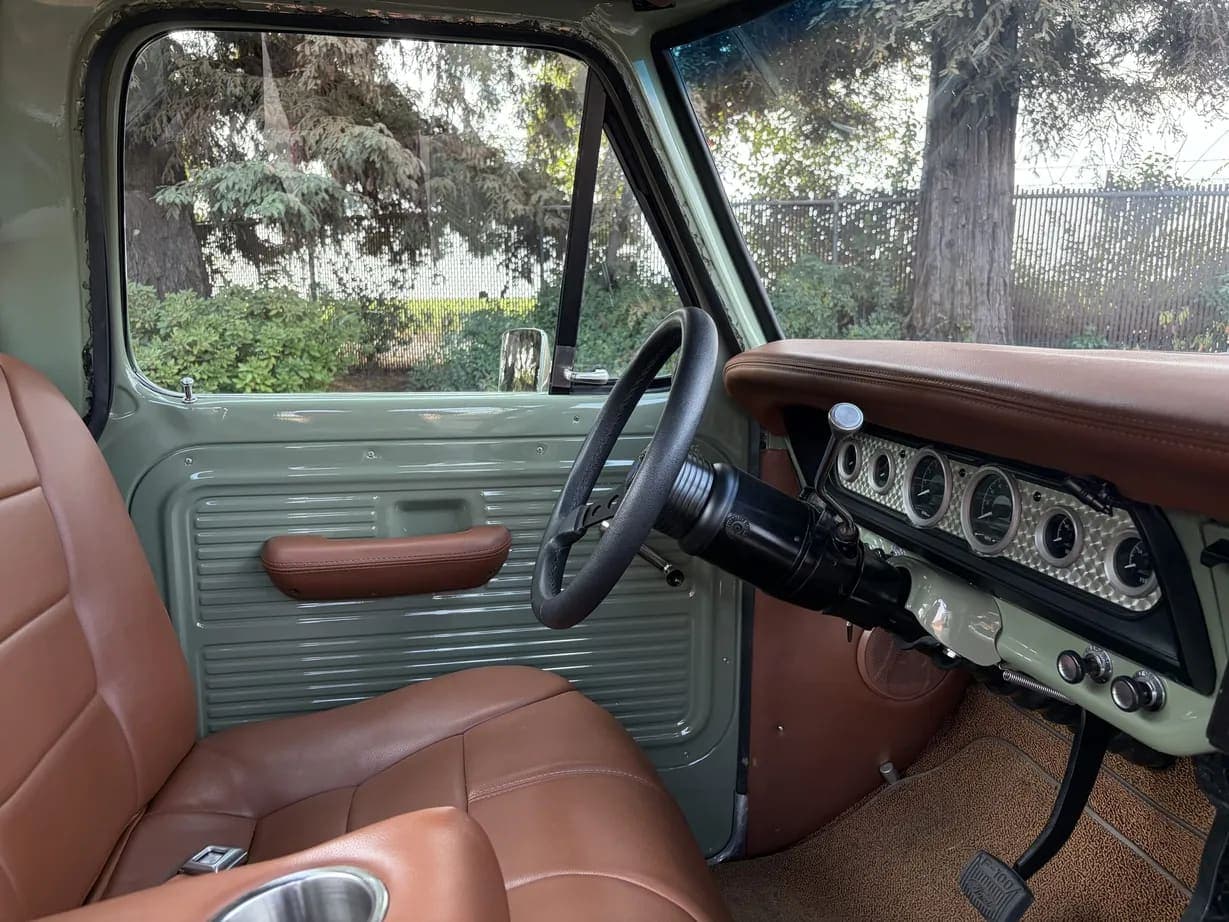 1971 Ford F-100 Custom, view