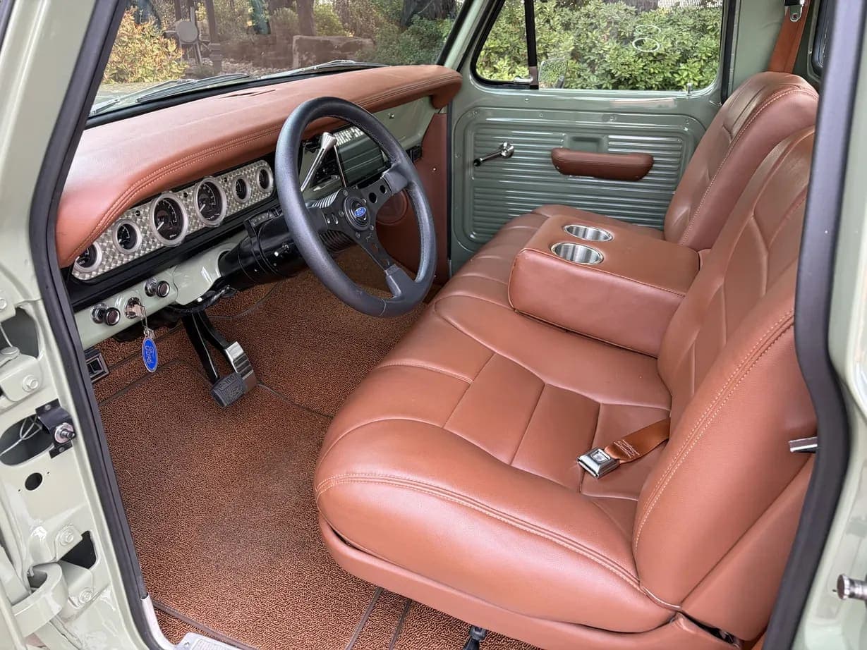 1971 Ford F-100 Custom, view