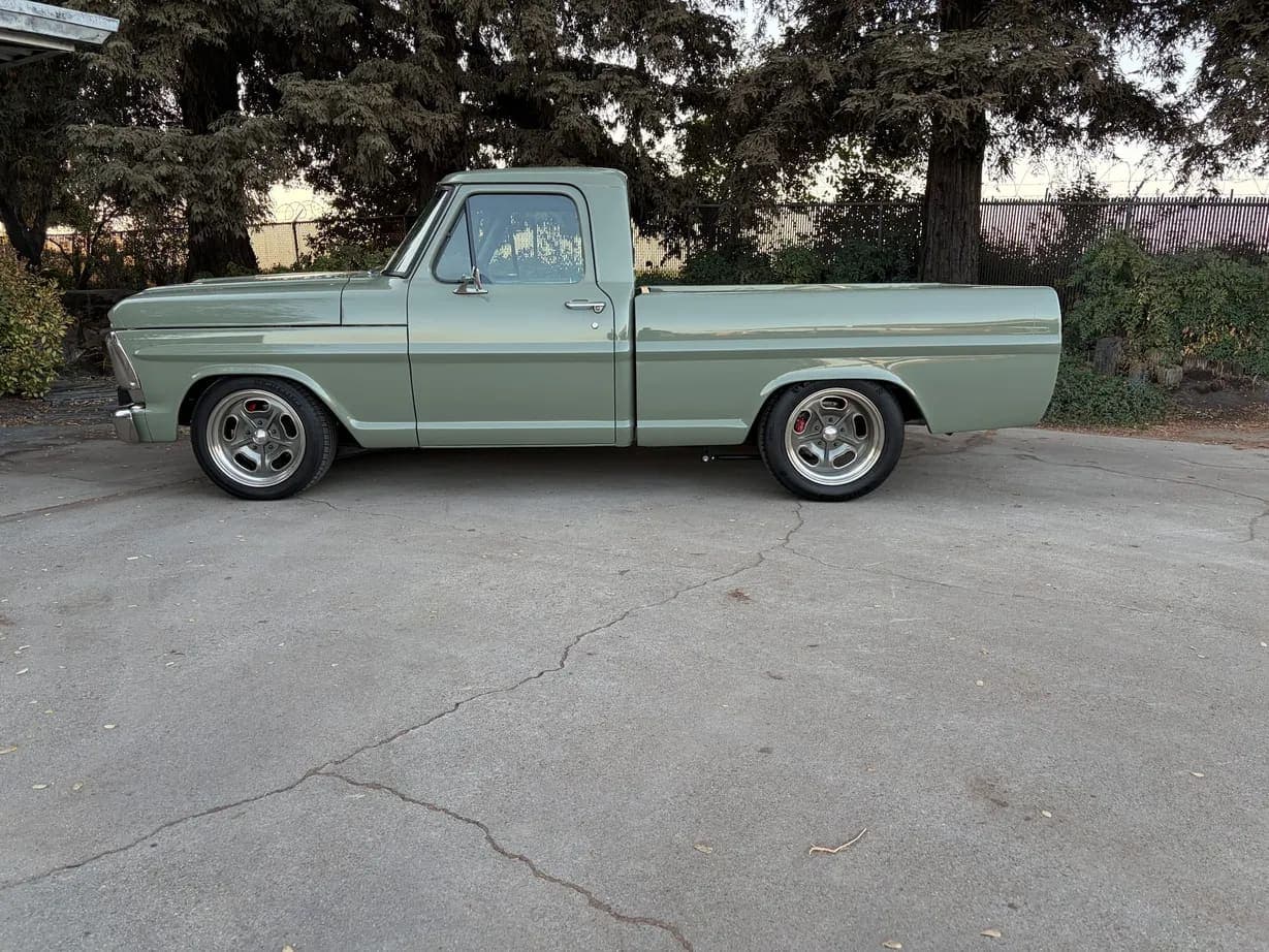 1971 Ford F-100 Custom, view