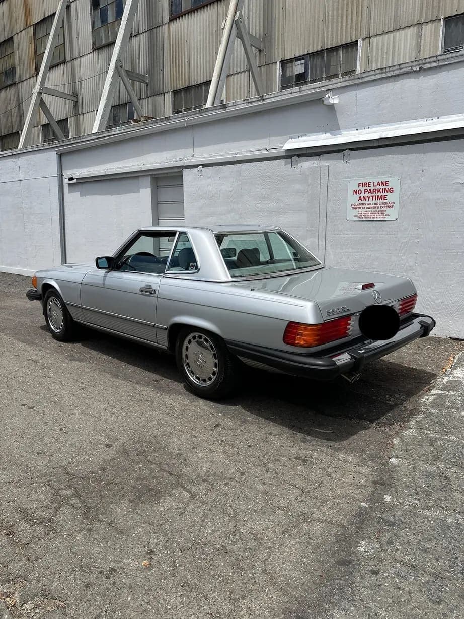 1987 Mercedes-Benz 560SL, view