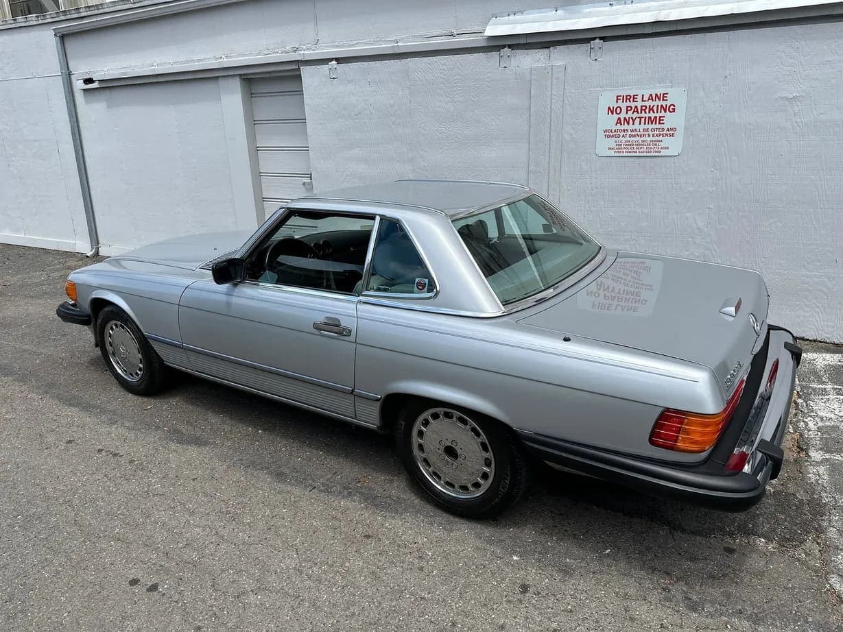 1987 Mercedes-Benz 560SL, view
