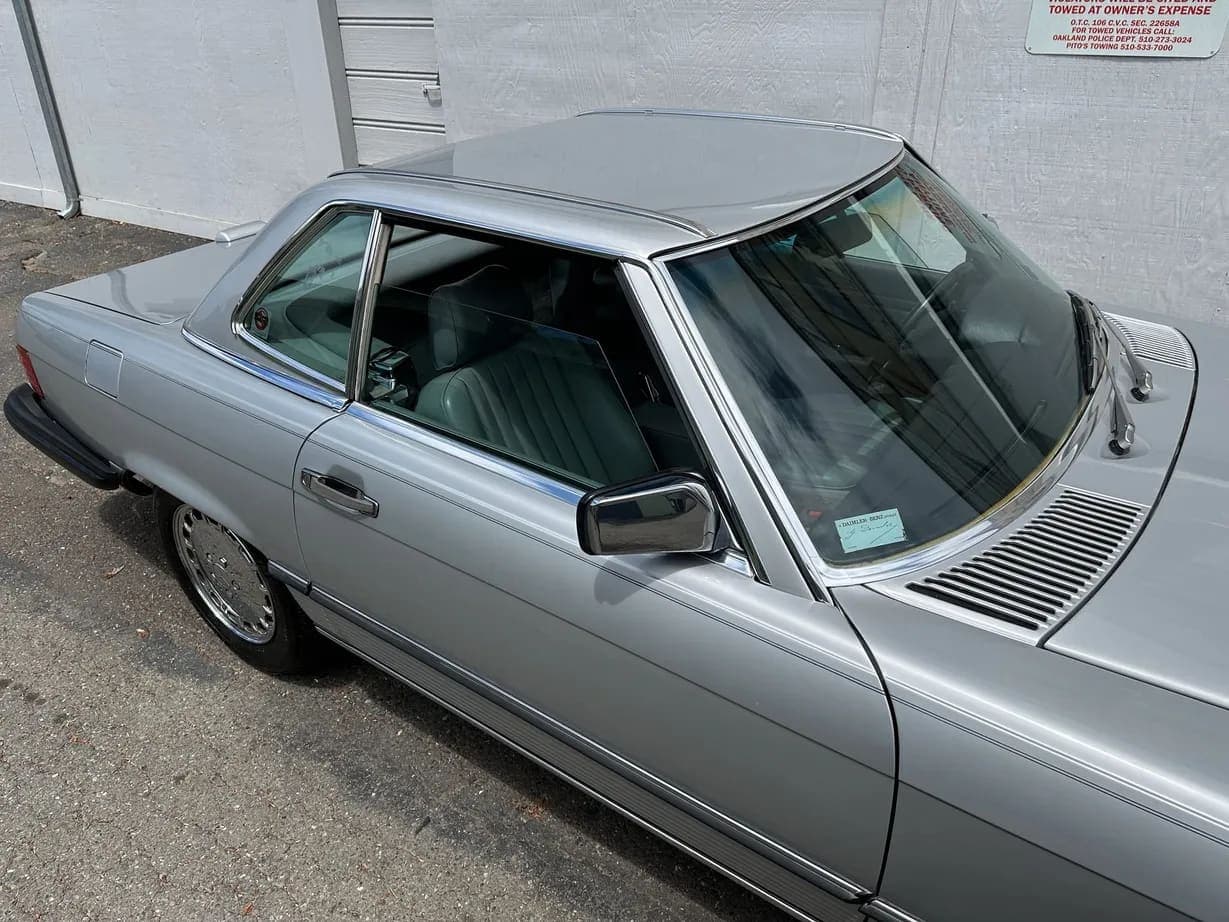 1987 Mercedes-Benz 560SL, view