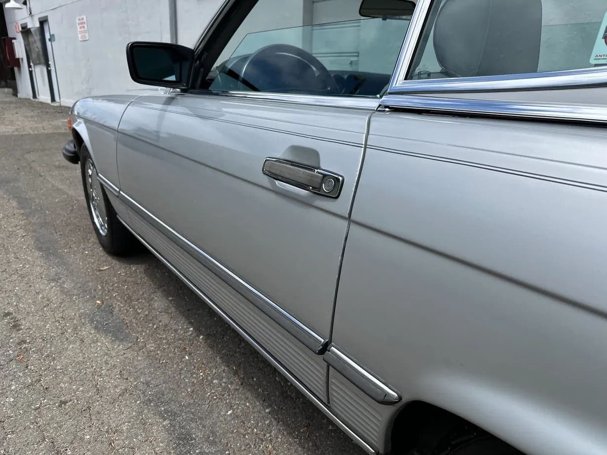 1987 Mercedes-Benz 560SL, view