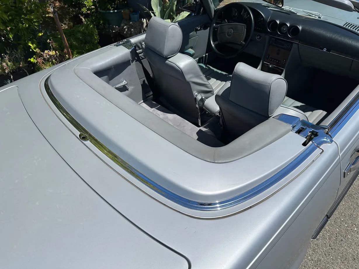 1987 Mercedes-Benz 560SL, view