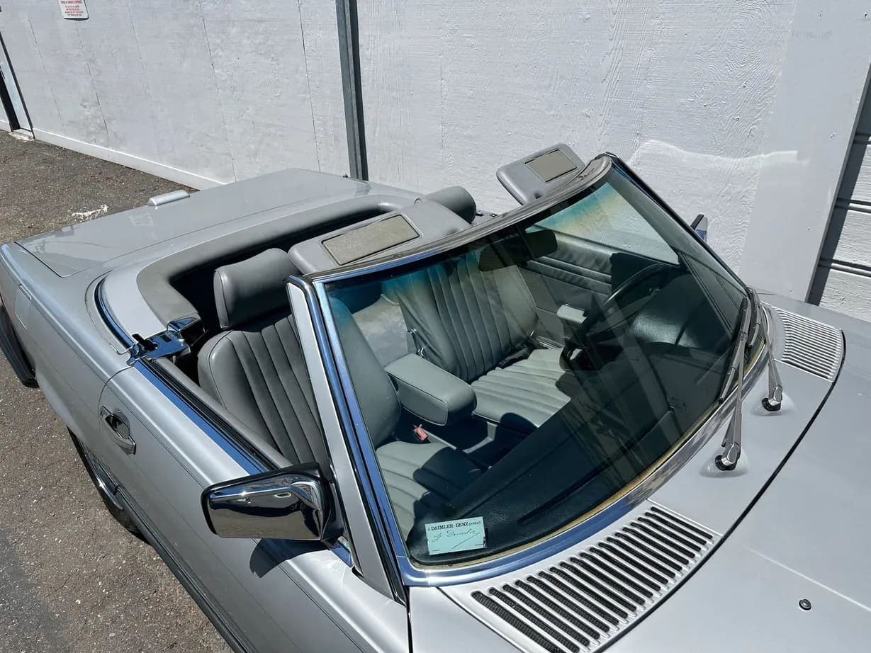 1987 Mercedes-Benz 560SL, view