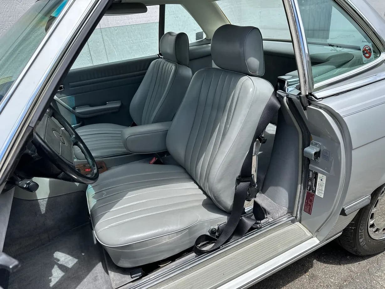 1987 Mercedes-Benz 560SL, view