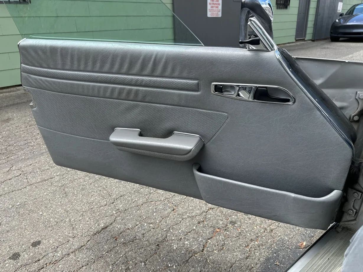 1987 Mercedes-Benz 560SL, view