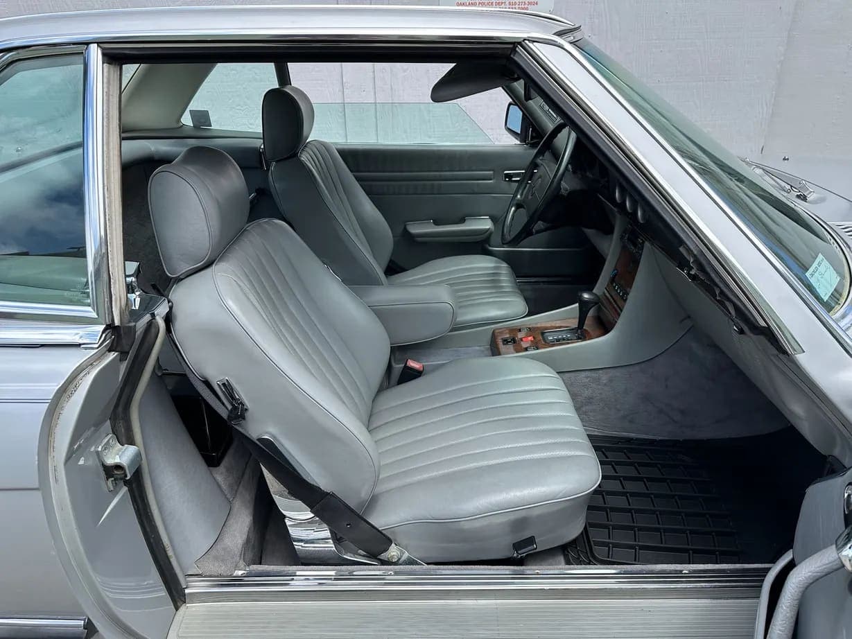 1987 Mercedes-Benz 560SL, view