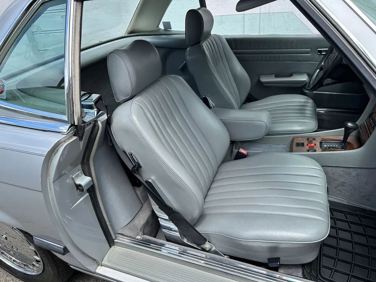 1987 Mercedes-Benz 560SL, view