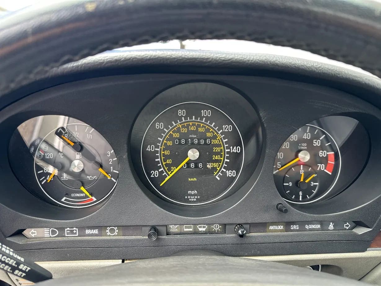 1987 Mercedes-Benz 560SL, view