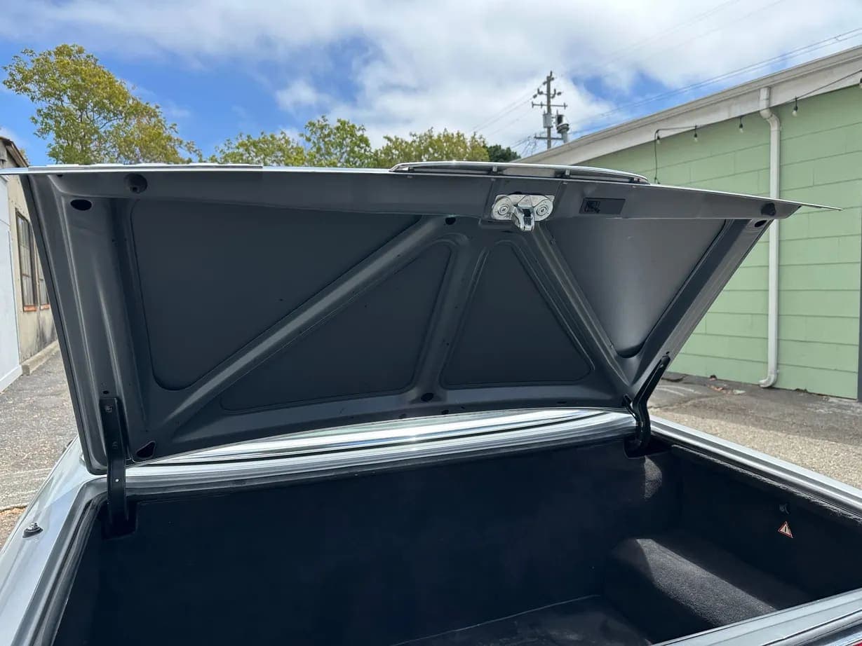 1987 Mercedes-Benz 560SL, view