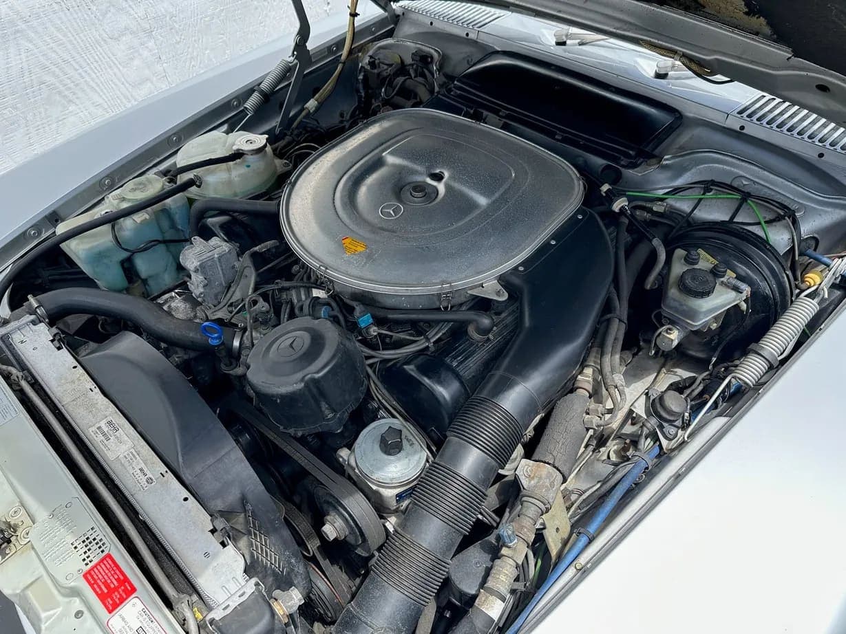 1987 Mercedes-Benz 560SL, view