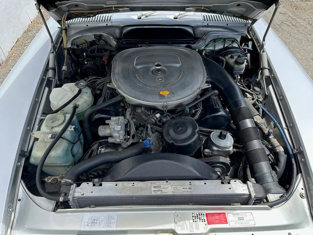 1987 Mercedes-Benz 560SL, view