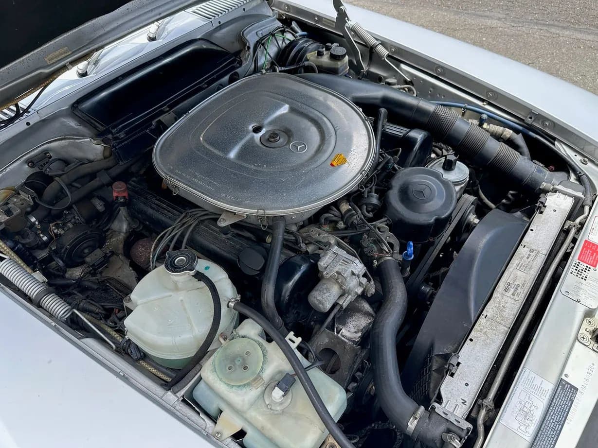 1987 Mercedes-Benz 560SL, view