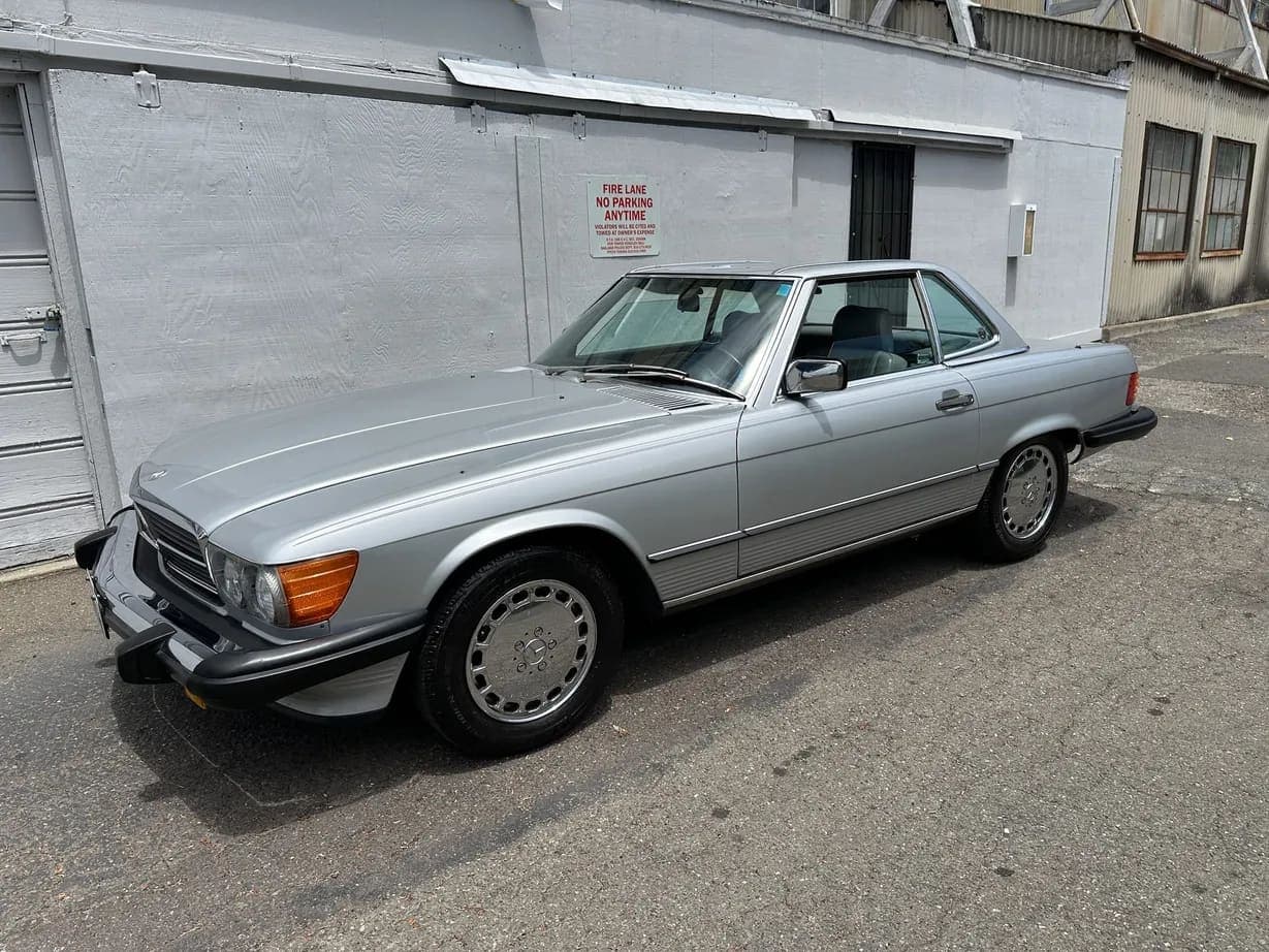 1987 Mercedes-Benz 560SL, view